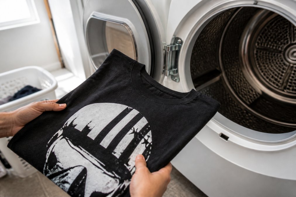 Protect Screen Prints in the Dryer: 7 Steps